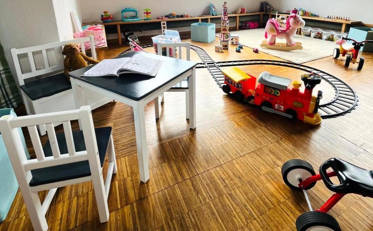 Fruehstueckspension Irschen Exteriör bild